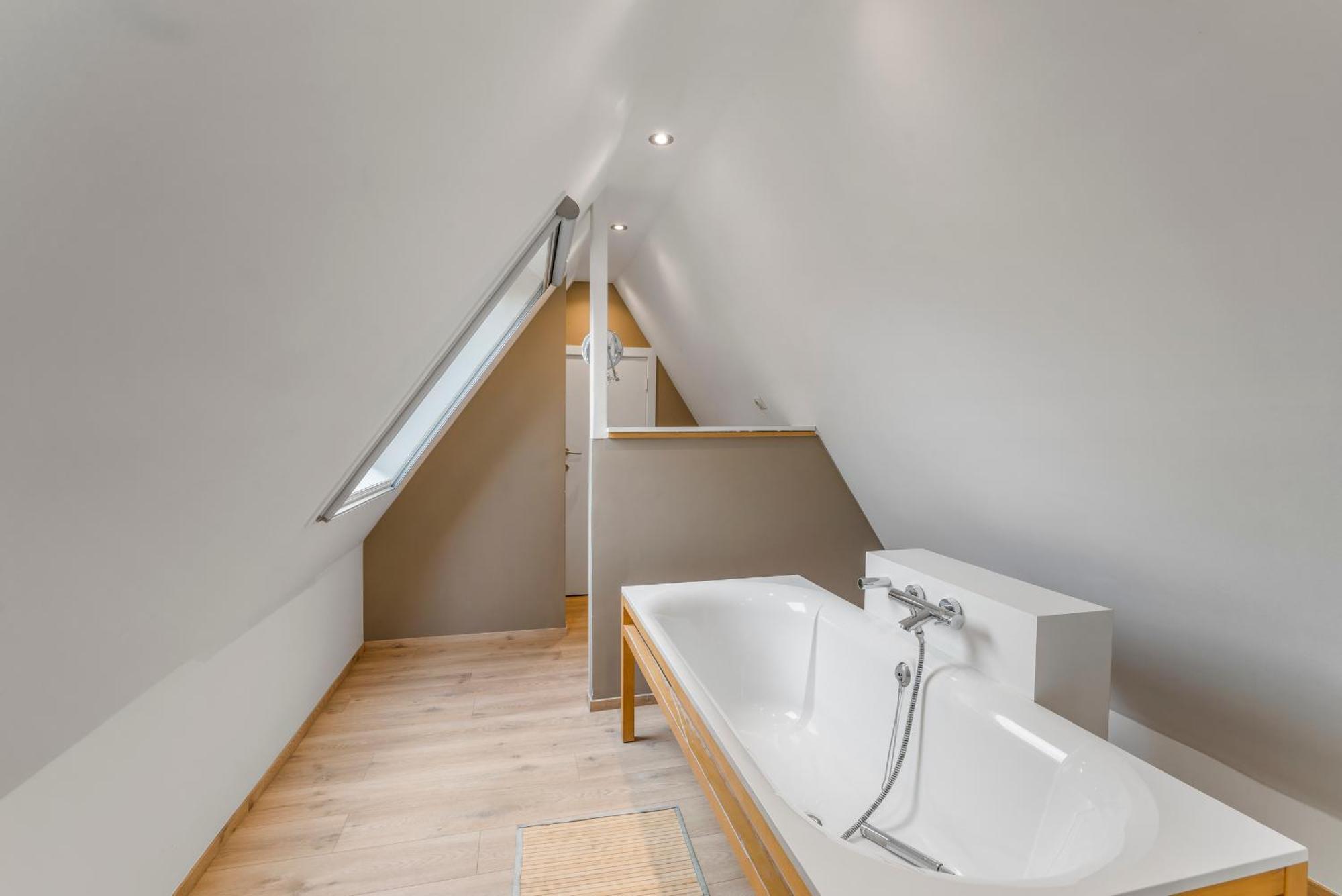 Brugse Charme Huis Met Tuin Aan Het Water 8P Brugge Dış mekan fotoğraf
